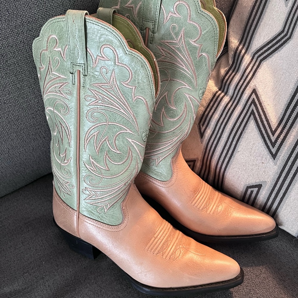 Fancy two tone  western boots